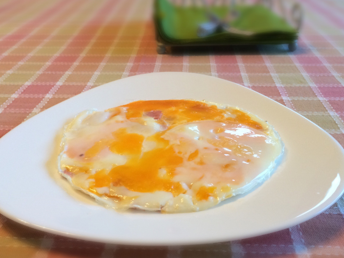 Ham and eggs